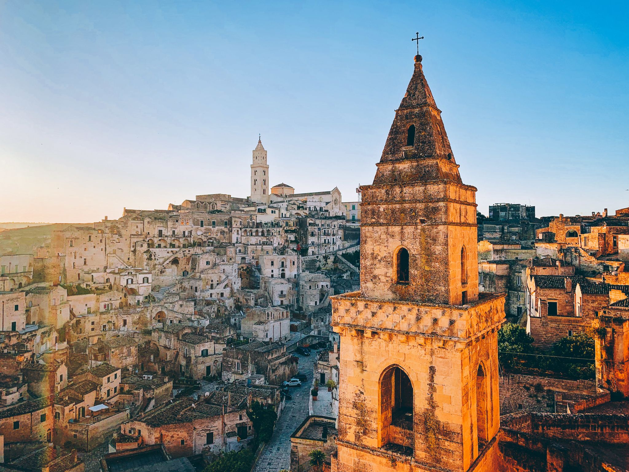 Coastline and Culture of Italy's Heel
Catherine Burns